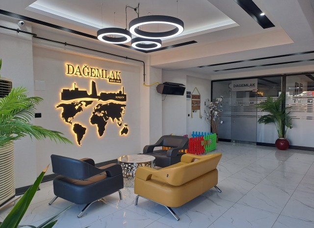 Emlak Ofisi Tasarımı ve Uygulama